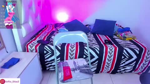  Sofa Daz  online show from December 6, 8:40 pm