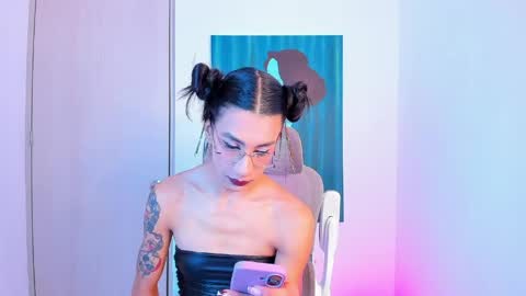 Sofi online show from April 21, 4:01 pm