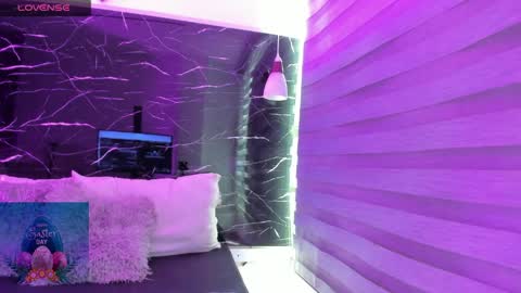 Sofia online show from April 5, 8:06 pm