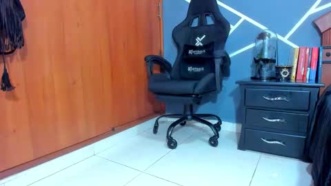 S O F I A online show from January 13, 2:39 am