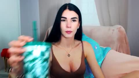 Snapshot of sofiiadream chatting on November 17, 3:18 pm sofiiadream online show from November 17, 3:18 pm