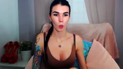 Snapshot of sofiiadream chatting on December 15, 9:08 pm sofiiadream online show from December 15, 9:08 pm