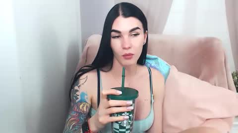 sofiiadream online show from April 17, 2:20 pm