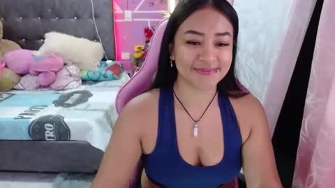 sofia Dreams online show from January 10, 1:10 am