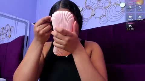 Snapshot of sofiifox chatting on February 12, 11:40 am sofiifox online show from February 12, 11:40 am