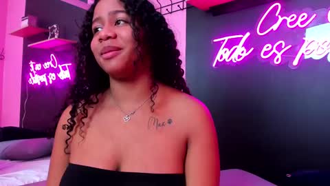 Snapshot of sofiifox chatting on March 8, 5:01 pm sofiifox online show from March 8, 5:01 pm