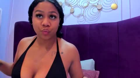 Snapshot of sofiifox chatting on November 20, 7:35 pm sofiifox online show from November 20, 7:35 pm