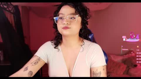 Demi Sofia online show from December 5, 8:05 pm