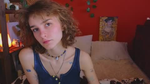 E online show from April 25, 9:12 am