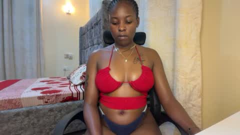 Snapshot of soft_nicole chatting on July 5, 8:27 pm soft_nicole online show from July 5, 8:27 pm