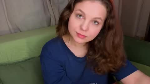 Snapshot of softandcurvy chatting on March 26, 8:25 pm Alice online show from March 26, 8:25 pm