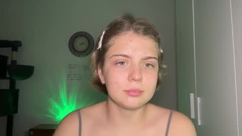 Ilisabet online show from April 2, 1:09 pm