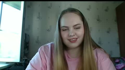 Snapshot of softhypnose chatting on June 30, 12:06 pm softhypnose online show from June 30, 12:06 pm