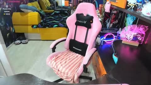 Sofie online show from December 16, 1:32 am