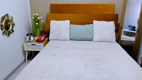 Snapshot of softpleasurex1 chatting on September 24, 7:23 am Softpleasurex online show from September 24, 7:23 am