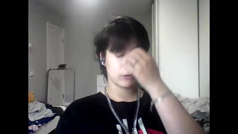 softtempt_isla online show from October 31, 10:05 am