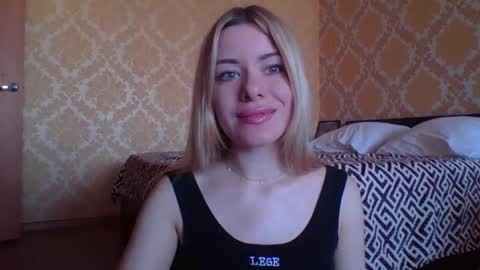 Snapshot of softy_aura chatting on May 20, 9:15 am softy_aura online show from May 20, 9:15 am