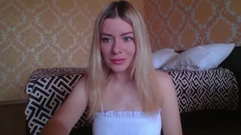 Snapshot of softy_aura chatting on June 15, 10:39 am softy_aura online show from June 15, 10:39 am
