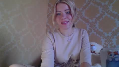 Snapshot of softy_aura chatting on July 24, 3:32 pm softy_aura online show from July 24, 3:32 pm