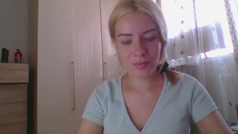 Snapshot of softy_aura chatting on August 4, 2:19 pm softy_aura online show from August 4, 2:19 pm