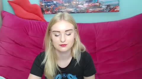 sofysoft online show from September 18, 4:47 am