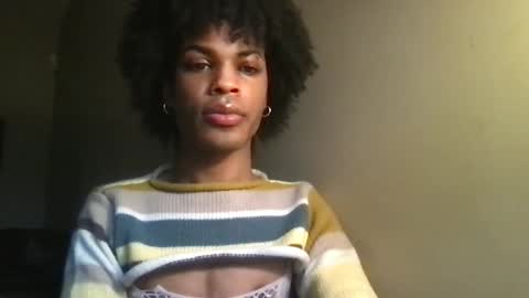 Snapshot of solaceeve chatting on November 21, 8:07 pm SolaceEve online show from November 21, 8:07 pm