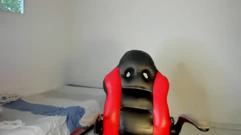 Snapshot of solar_moonie chatting on September 19, 10:10 pm Moonie online show from September 19, 10:10 pm