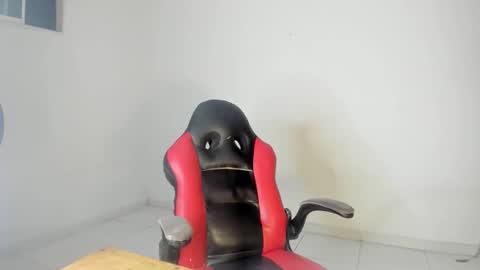 Snapshot of solar_moonie chatting on October 22, 11:15 pm Moonie online show from October 22, 11:15 pm