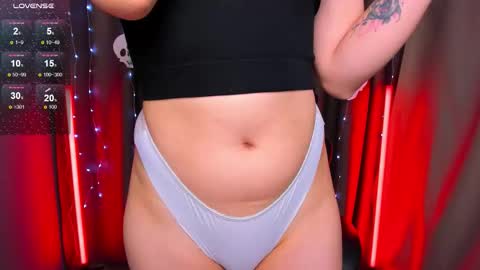 Snapshot of solazolaa chatting on October 30, 1:40 am Sonya online show from October 30, 1:40 am