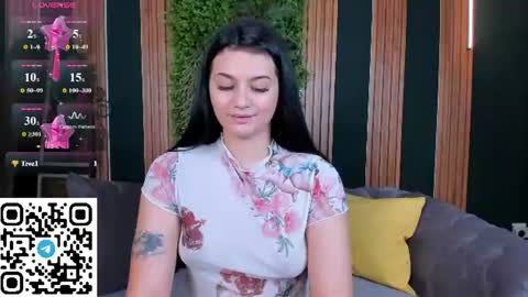 Snapshot of solazolaa chatting on July 11, 1:30 am Sonya online show from July 11, 1:30 am