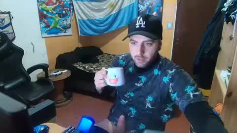 Snapshot of soldado14m chatting on July 21, 3:20 am ManuAiluPlay online show from July 21, 3:20 am