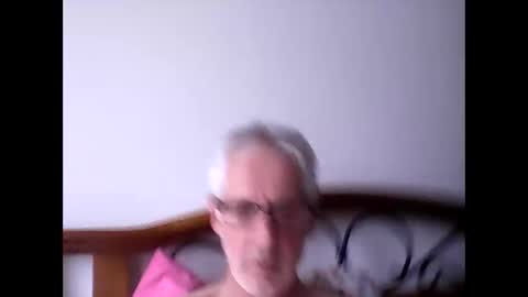 Soloman online show from April 21, 11:18 pm