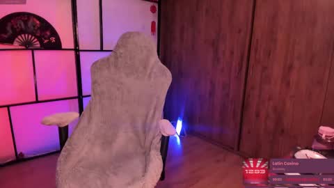 saraIG Solosara8 online show from September 20, 6:03 am