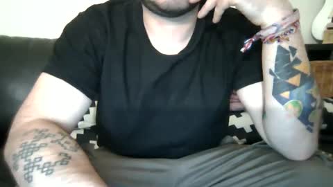 Snapshot of solosolosolo99 chatting on December 8, 2:18 am whiterabbit online show from December 8, 2:18 am