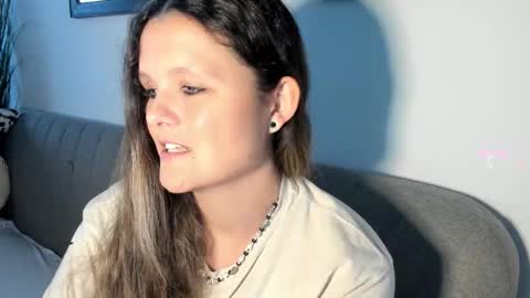 Snapshot of someonesday chatting on November 4, 6:45 am SomeonesDay online show from November 4, 6:45 am