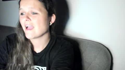 Snapshot of someonesday chatting on November 11, 10:10 pm SomeonesDay online show from November 11, 10:10 pm