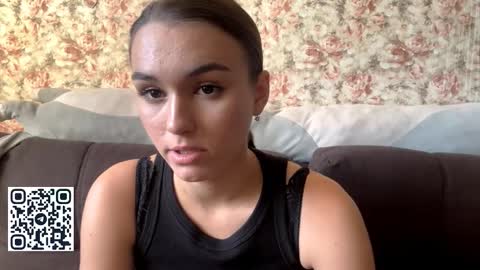 Hello My name is Jane  im new model here and little but shy but curious. online show from October 31, 12:06 pm