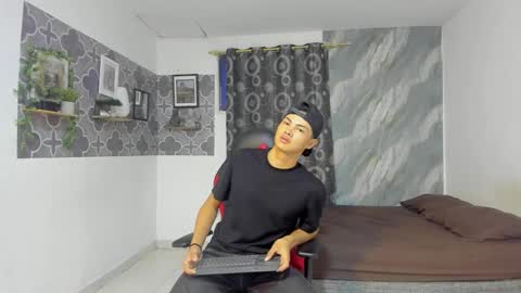 son_hades online show from February 28, 4:24 am