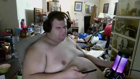 Snapshot of sonblok222 chatting on October 16, 11:17 pm sonblok222 online show from October 16, 11:17 pm