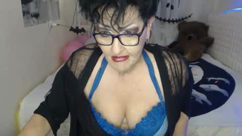 Snapshot of sondrariddle chatting on November 5, 8:42 pm sondrariddle online show from November 5, 8:42 pm