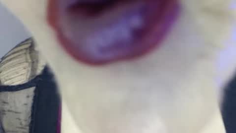 Snapshot of sondrariddle chatting on November 6, 9:05 pm sondrariddle online show from November 6, 9:05 pm