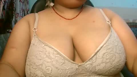 soni88888 online show from April 4, 3:20 pm