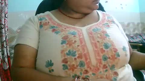 soni88888 online show from April 22, 4:08 pm