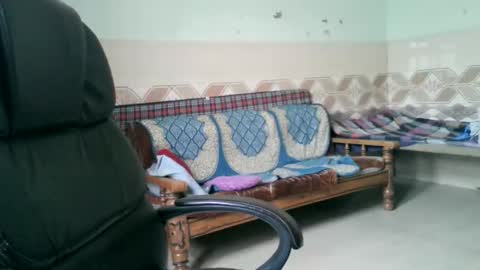 Snapshot of soni88888 chatting on May 4, 4:19 am soni88888 online show from May 4, 4:19 am