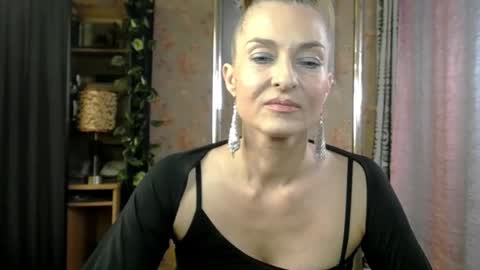 Sonia online show from April 30, 1:50 pm