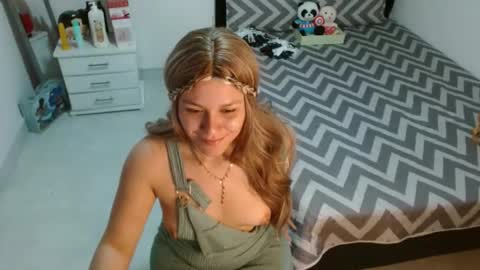 soniafuckboobs online show from October 27, 11:20 pm