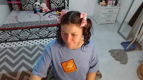 sonialatin69 online show from October 7, 12:35 pm