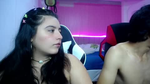 sonic_jess07 online show from April 23, 9:41 am