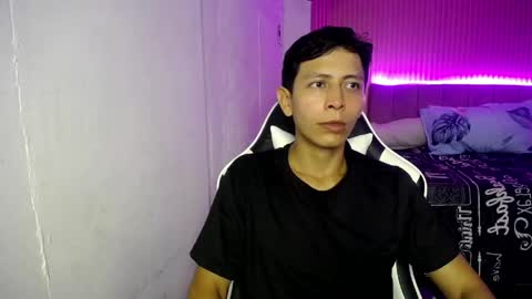 Snapshot of sonic_jess07 chatting on May 1, 8:19 am sonic_jess07 online show from May 1, 8:19 am