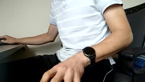 Snapshot of sonicegay chatting on September 17, 10:28 am sonicegay online show from September 17, 10:28 am